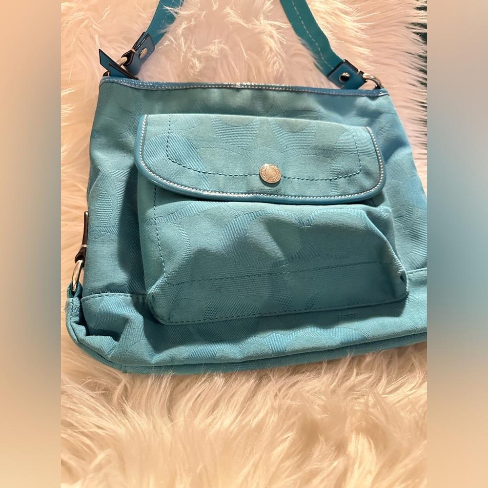 Blue Crossbody Coach Bag•Rare Color•EUC